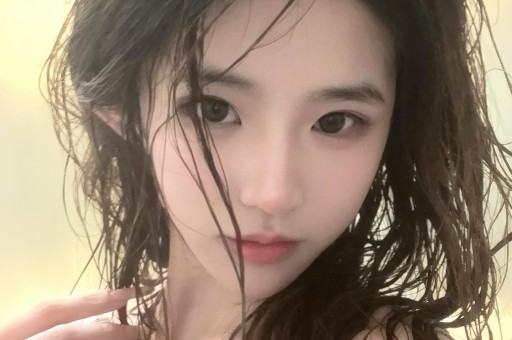 热搜：个人资料黑历史扒皮 网红saya陈清是谁？